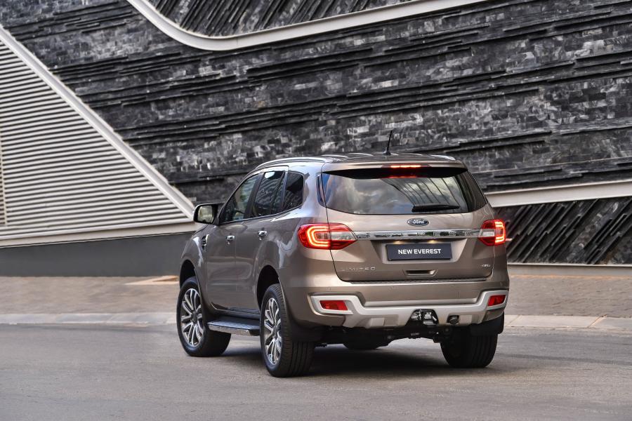  Ford Everest Limited 2019 года  (ZA) (фото 10 из 40)